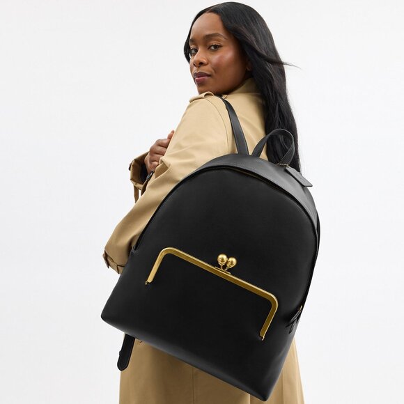 Kisslock Frame Backpack - Picture 6 of 10